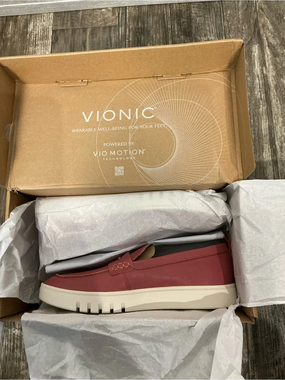 Vionic Women’s Slip-On Loafer in Dusty Rose with Cream Sole Size 8 - Picture 15 of 16